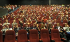 „LL Investicijos“ padovanojo išvyką į kino teatrą